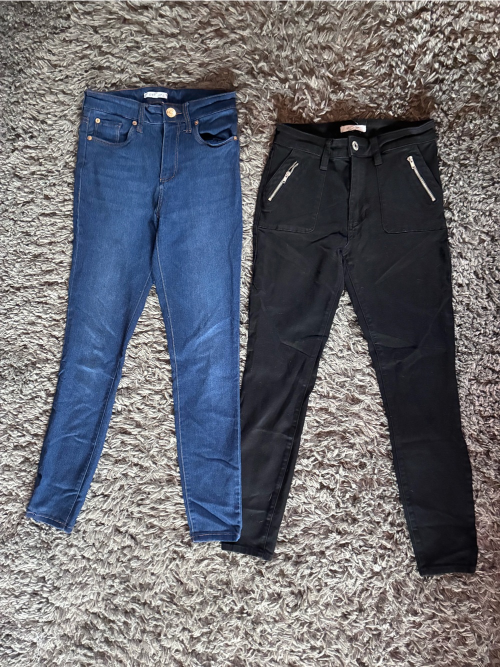 STS Bundle Blue Jeans sz 26 Blue & Black Pants Sz 26